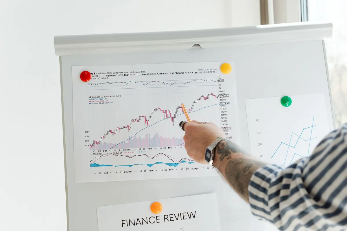 Common Mistakes First-Time Investors Make During Inflation Headlines
